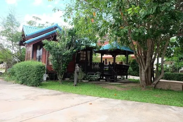 1 Bedroom Suite with Balcony
