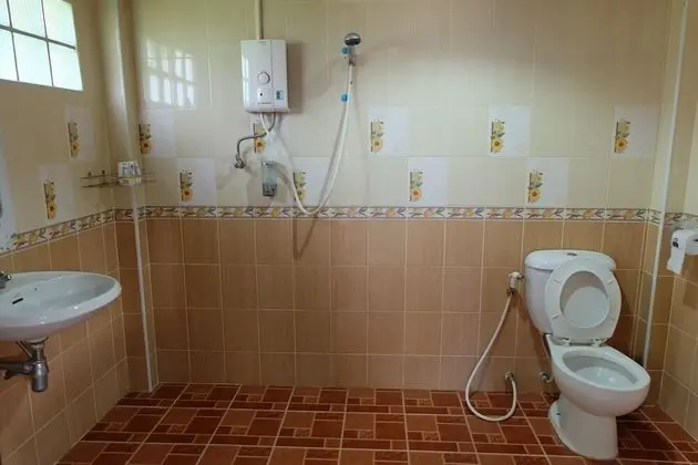 1 Bedroom Suite with Balcony