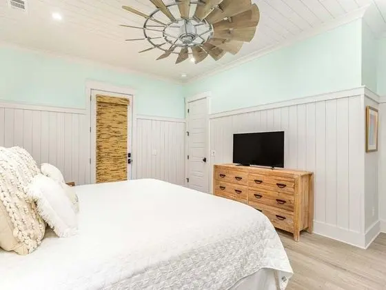 Ev, Birden Çok Yatak, Havuz Kullanımı, Havuz Manzaralı