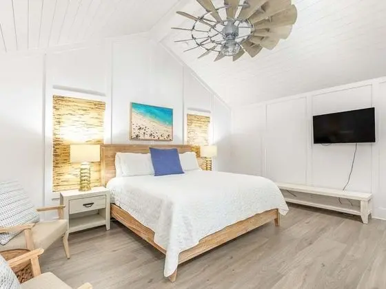 Ev, Birden Çok Yatak, Havuz Kullanımı, Havuz Manzaralı