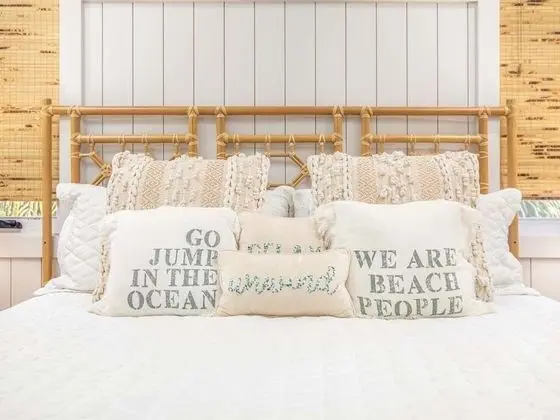 Ev, Birden Çok Yatak, Havuz Kullanımı, Havuz Manzaralı