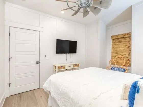 Ev, Birden Çok Yatak, Havuz Kullanımı, Havuz Manzaralı