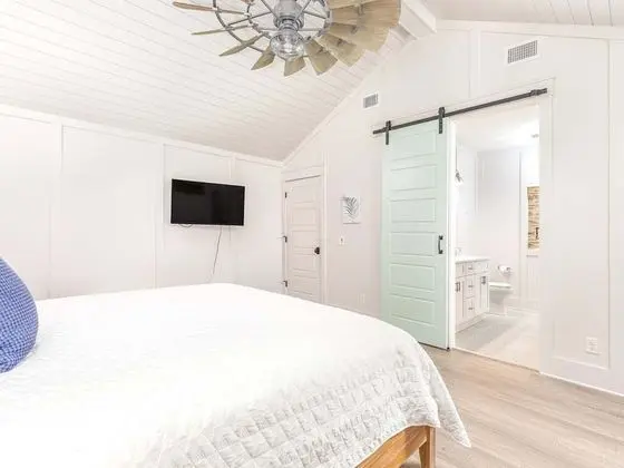 Ev, Birden Çok Yatak, Havuz Kullanımı, Havuz Manzaralı