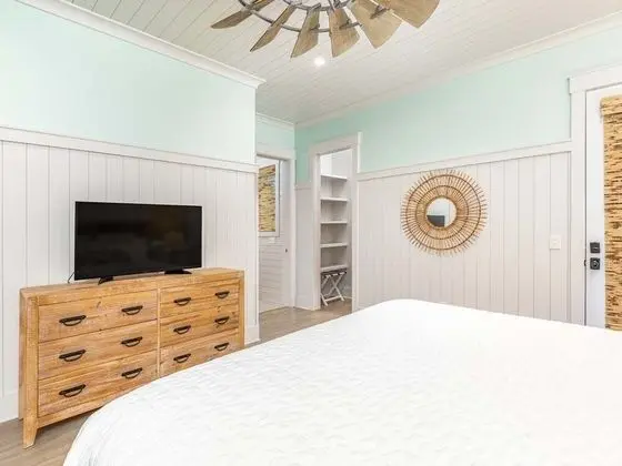 Ev, Birden Çok Yatak, Havuz Kullanımı, Havuz Manzaralı