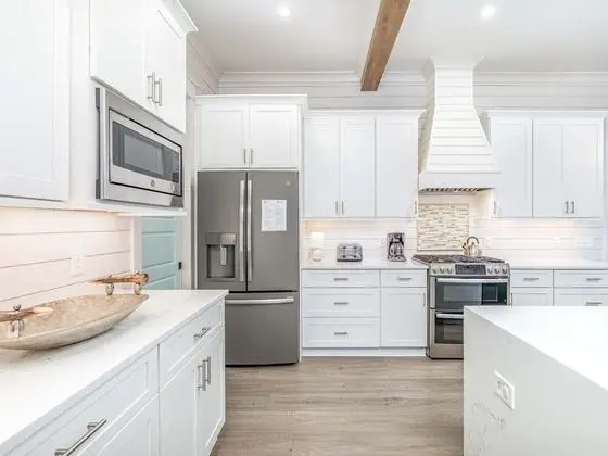 Ev, Birden Çok Yatak, Havuz Kullanımı, Havuz Manzaralı