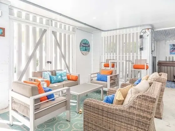 Ev, Birden Çok Yatak, Havuz Kullanımı, Havuz Manzaralı