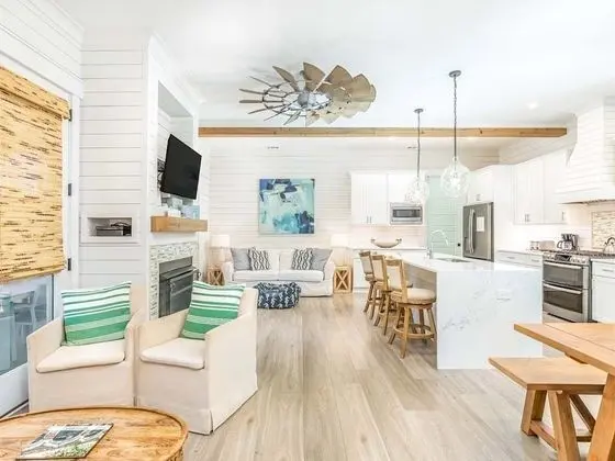 Ev, Birden Çok Yatak, Havuz Kullanımı, Havuz Manzaralı