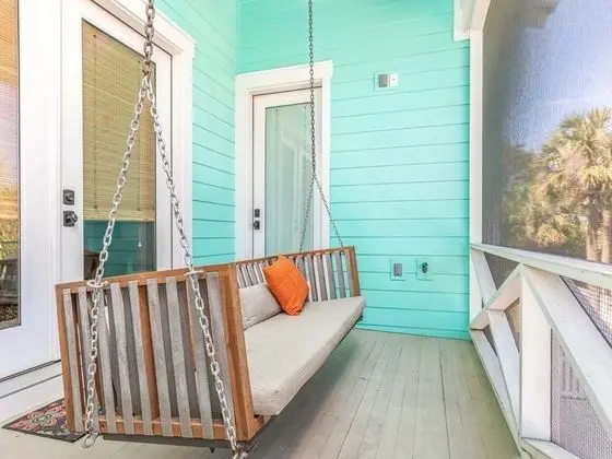 Ev, Birden Çok Yatak, Havuz Kullanımı, Havuz Manzaralı