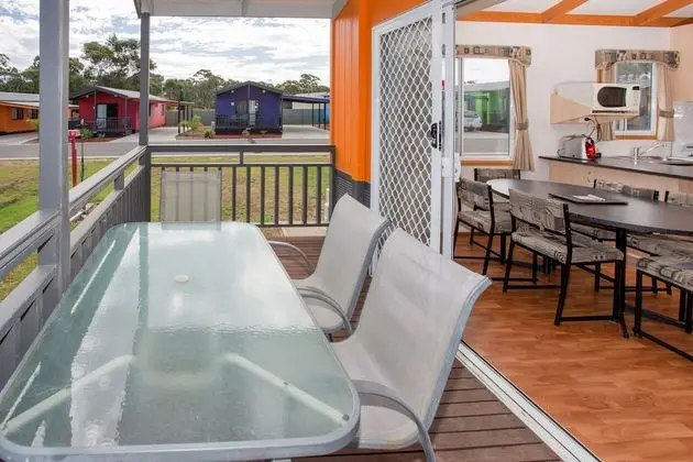 Family Cabin (Sleeps 7)