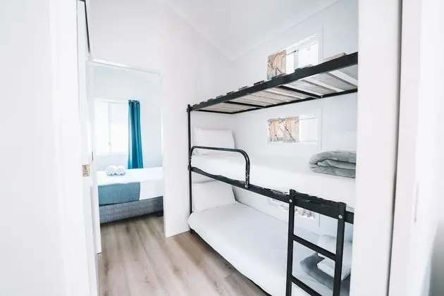 1 Bedroom Cabin - Sleeps 4