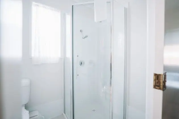 1 Bedroom Cabin - Sleeps 4