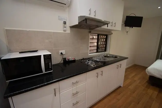 Standard Oda, Sigara İçilmez, Mutfak (Budget Cabin)