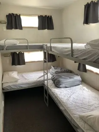Büyük Yataklı Tek Kişilik Oda