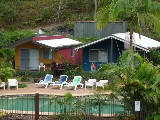 Family Kulübe, 2 Yatak Odası (Poolside Hut)