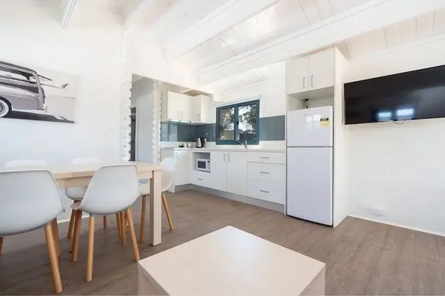 Villa, Havuz Kenarı