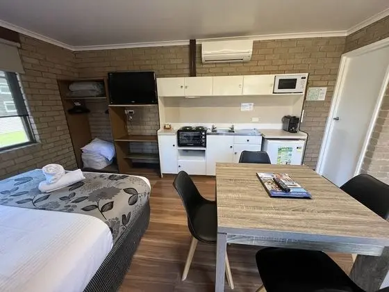 Standard Oda, Birden Çok Yatak, Sigara İçilmez, Mutfak (Apartment 2 Room 5 Berth)
