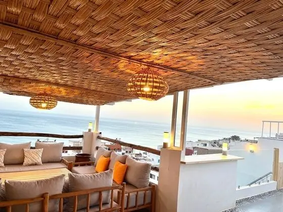 Tek Büyük veya İki Ayrı Yataklı Oda, Ortak Banyo