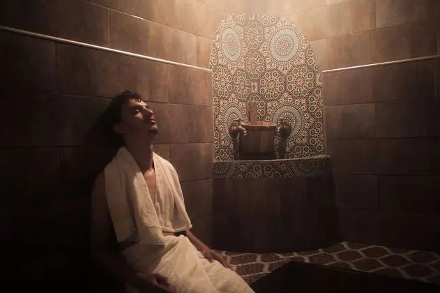 Tek Büyük veya İki Ayrı Yataklı Oda, Ortak Banyo