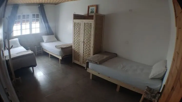 Üç Kişilik Oda, Ortak Banyo