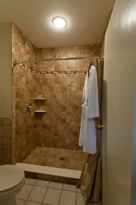 Standard Oda, 2 Büyük (Queen) Boy Yatak