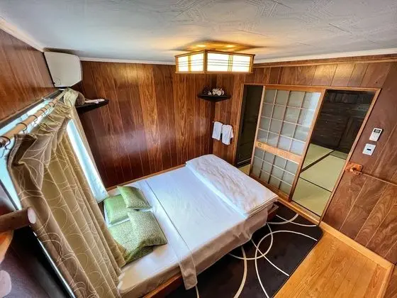 Comfort Tek Büyük Yataklı Oda