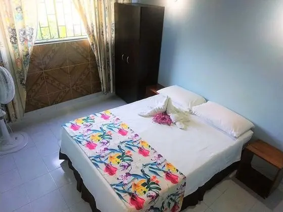 Private Studio Apartment, Beach View (2)