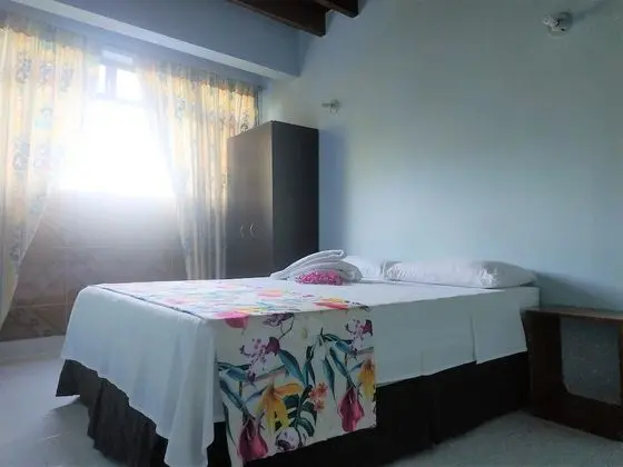 Private Studio Apartment, Beach View (2)