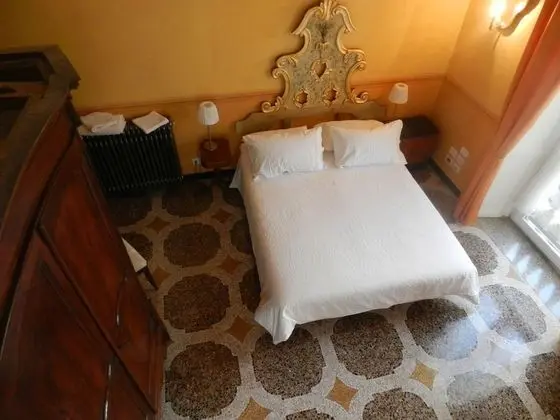 Deluxe Tek Büyük Yataklı Oda (San Giorgio)