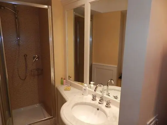 Deluxe Tek Büyük Yataklı Oda (San Lorenzo)