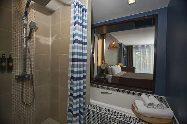 Deluxe Oda, 1 Çift Kişilik Yatak, Havuz Kullanımı, Havuz Manzaralı