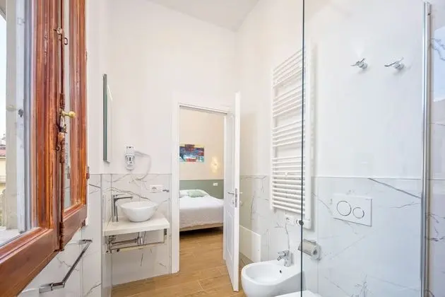 Üç Kişilik Oda, Özel Banyo