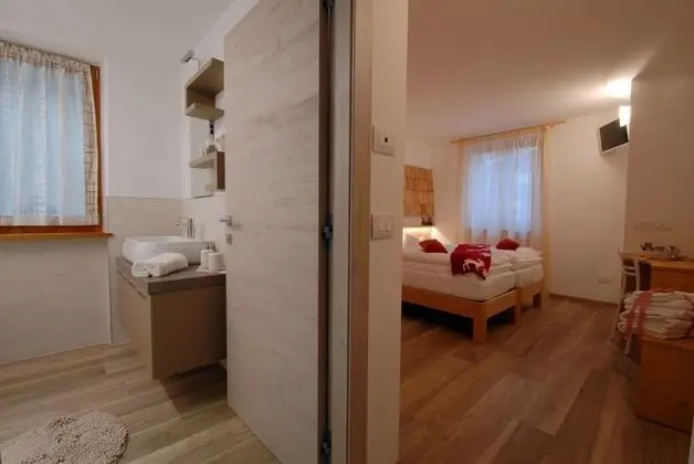 Üç Kişilik Oda (Larice)