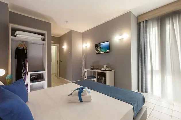 Classic Tek Büyük veya İki Ayrı Yataklı Oda