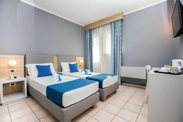 Classic Tek Büyük veya İki Ayrı Yataklı Oda