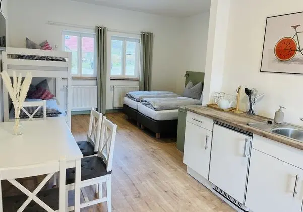 Family Tek Büyük veya İki Ayrı Yataklı Oda