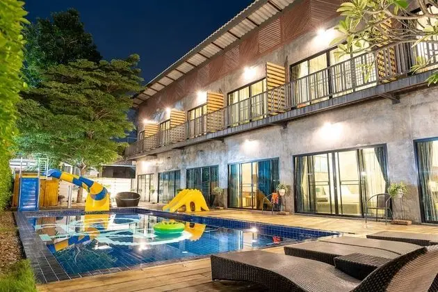 Pool View Twin Room