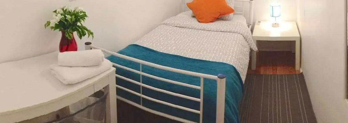 Oda, 1 Tek Kişilik Yatak (Small Private Dorm, Shared Bathroom,)