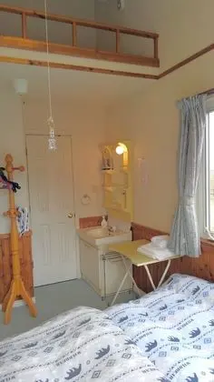 İki Ayrı Yataklı Oda (Extra Room Provided for 3-4 Guests)
