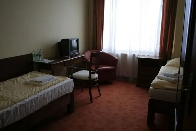 Classic Tek Büyük veya İki Ayrı Yataklı Oda