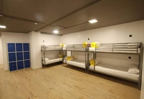 Standard Ortak Ranzalı Oda, Sadece kadınlar için (Baño privado)