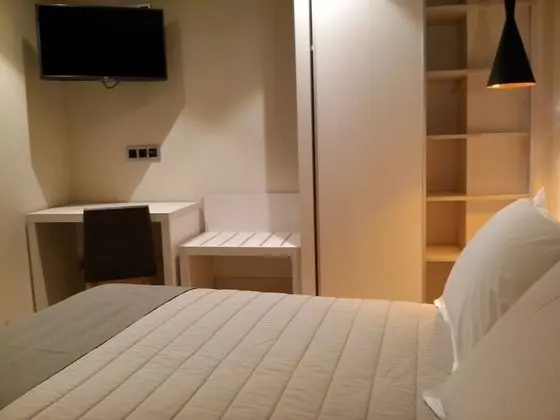 Tek Büyük veya İki Ayrı Yataklı Oda