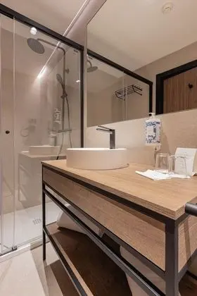 Premium Tek Büyük veya İki Ayrı Yataklı Oda