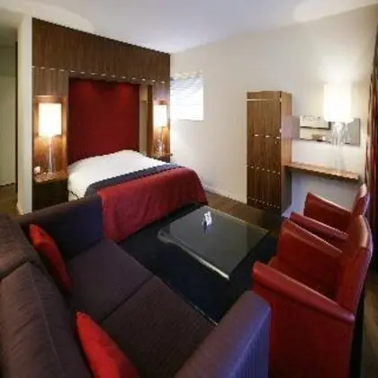 SUITE