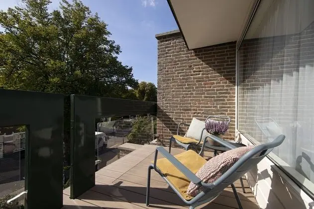 Deluxe Oda, Balkon