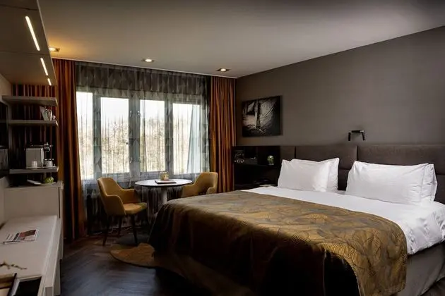 Comfort Tek Büyük Yataklı Oda