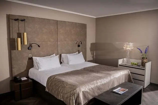 Luxury Tek Büyük Yataklı Oda