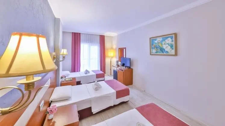 Triple, Şehir Manzaralı