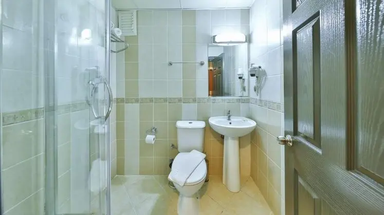 Triple, Şehir Manzaralı