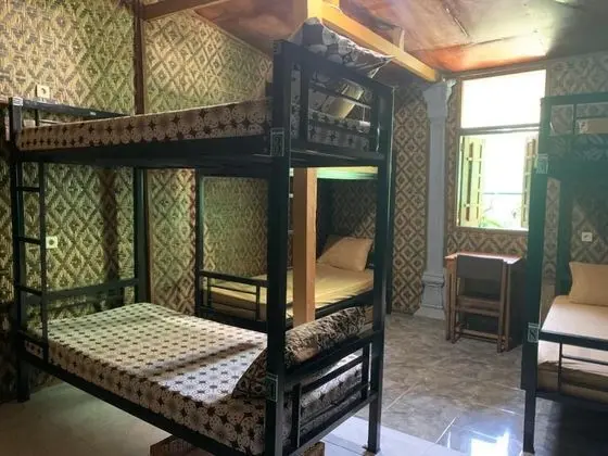 Economy Ortak Ranzalı Oda, 1 Yatak Odası
