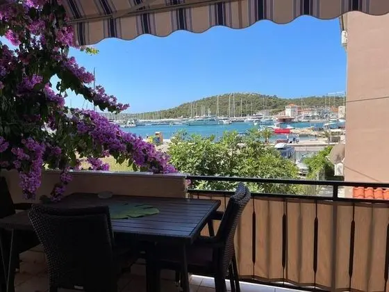 Apart Daire (Bilja - 20 M from the sea - A4(6))